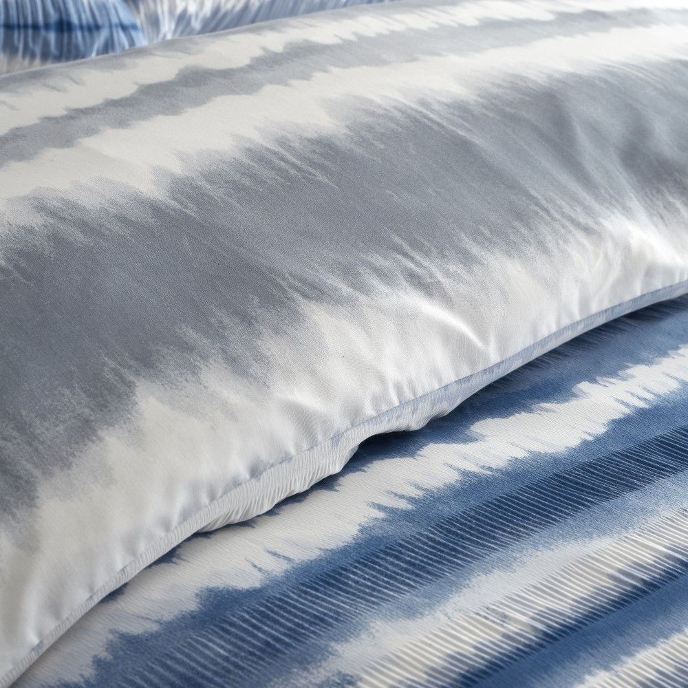 Catherine Lansfield Tie Dye Seersucker Stripe Duvet Cover